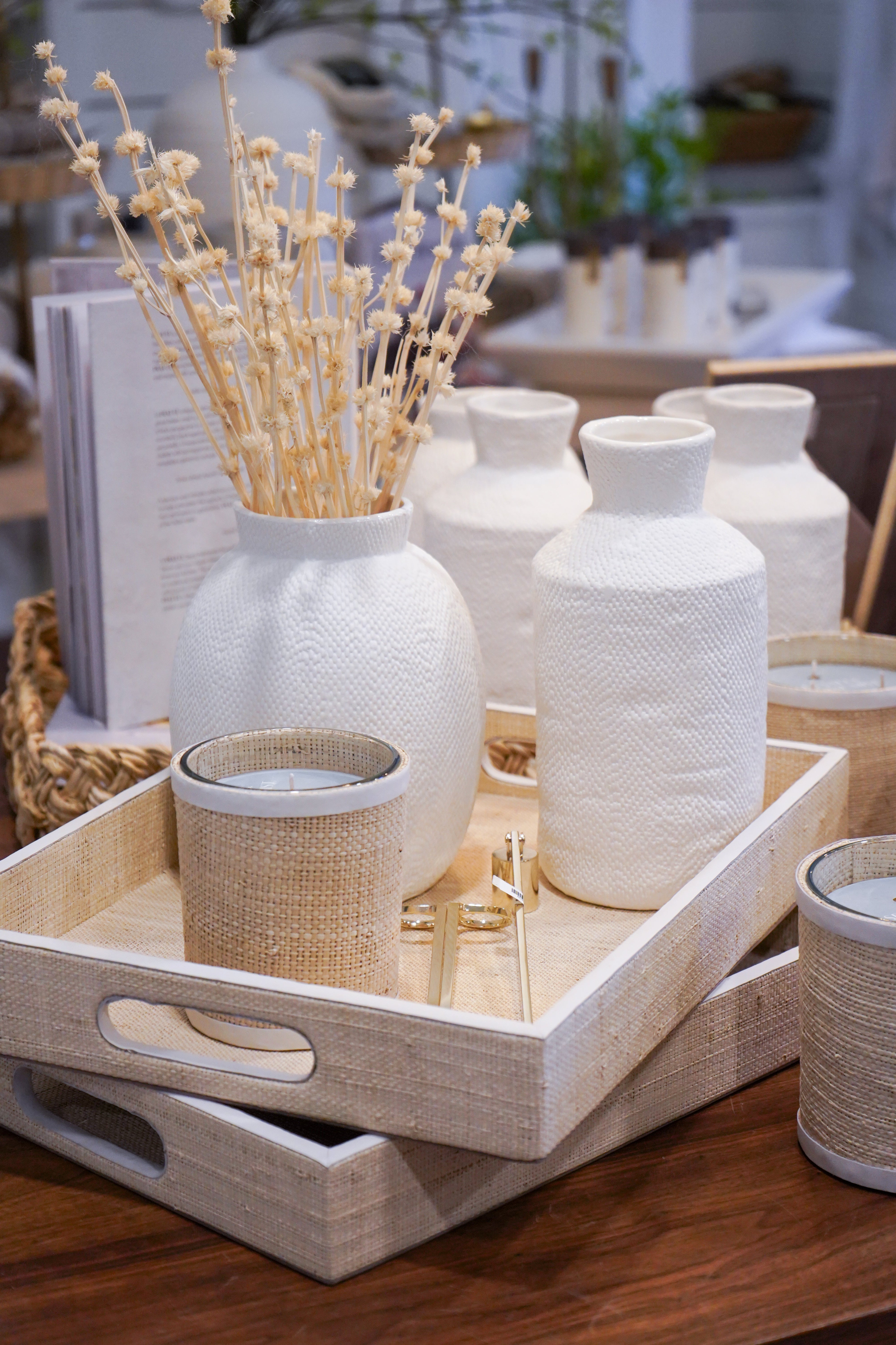 White Textured Stoneware Vase (2 sizes)