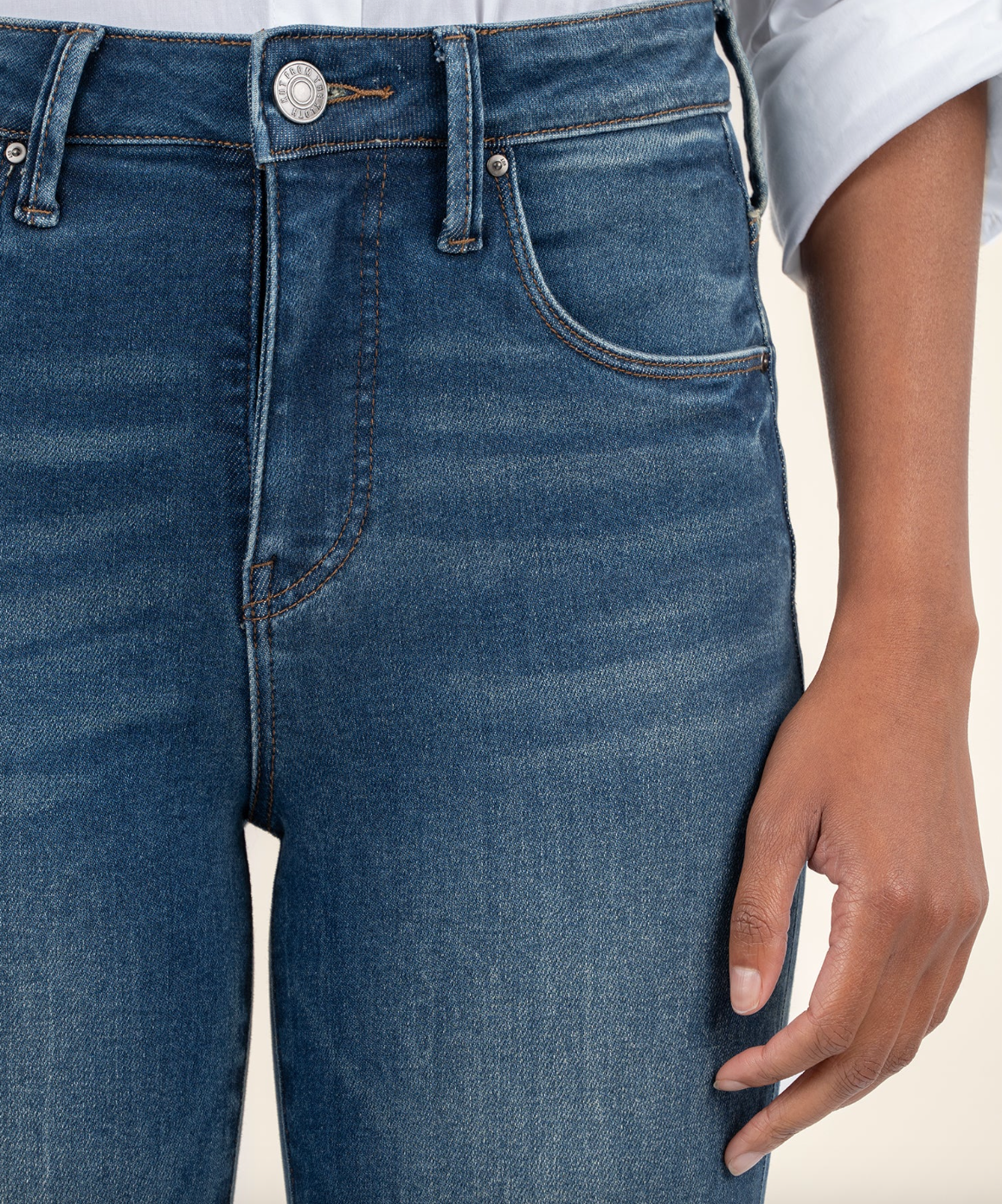 Charlize Cigarette Leg-Jubilant