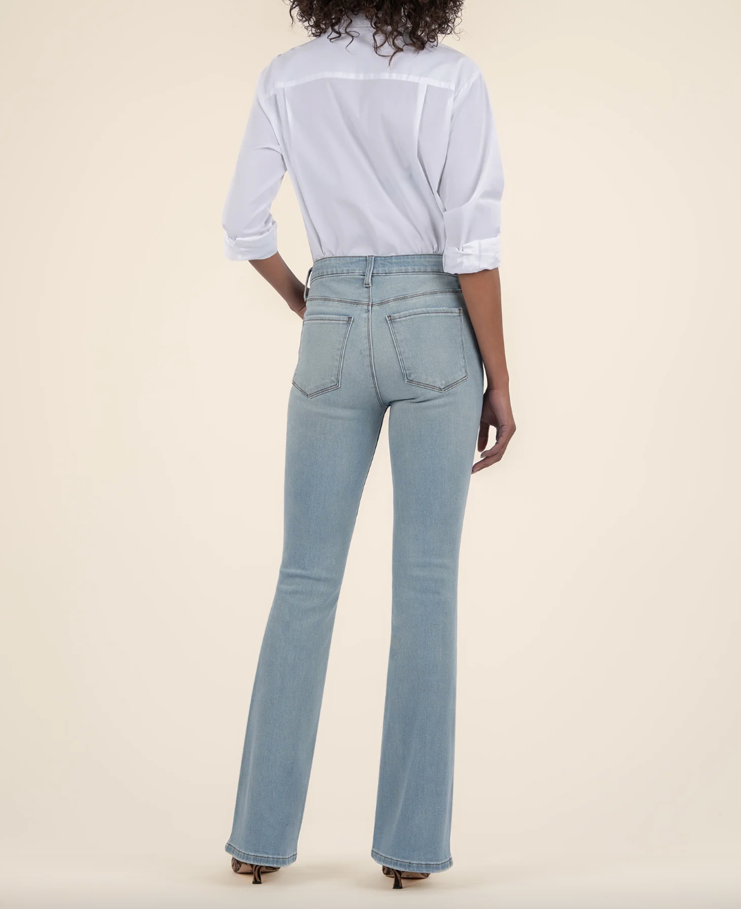 Ana Flare-Funnel Light Wash