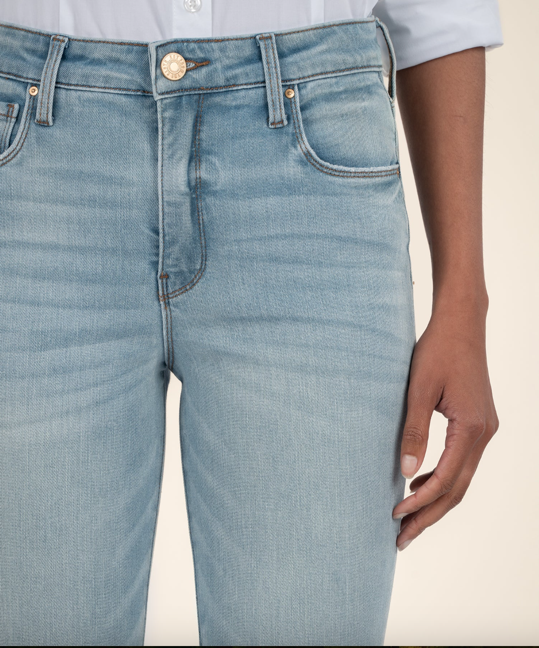 Ana Flare-Funnel Light Wash