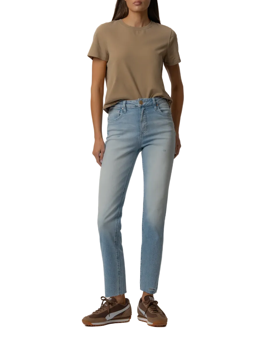 Rachael Mom Jean-Performance Light Wash