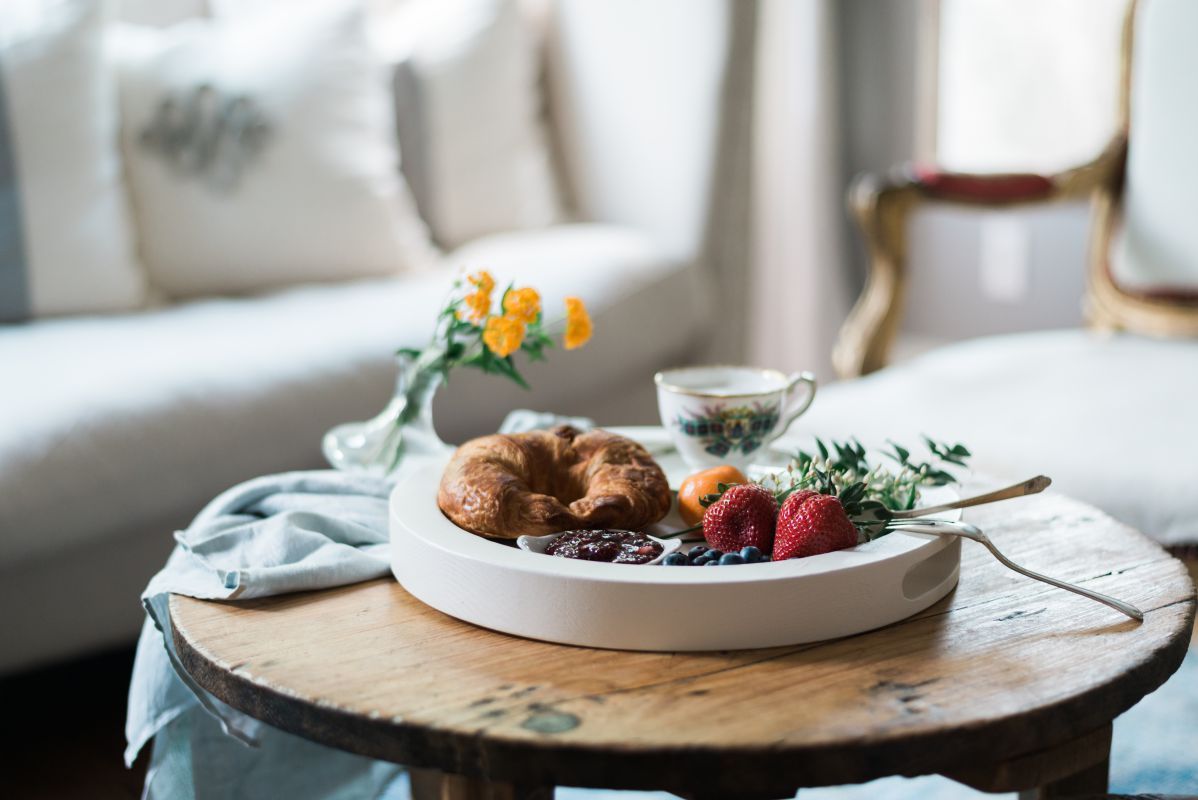 White Round Nesting Tray (2 Sizes)