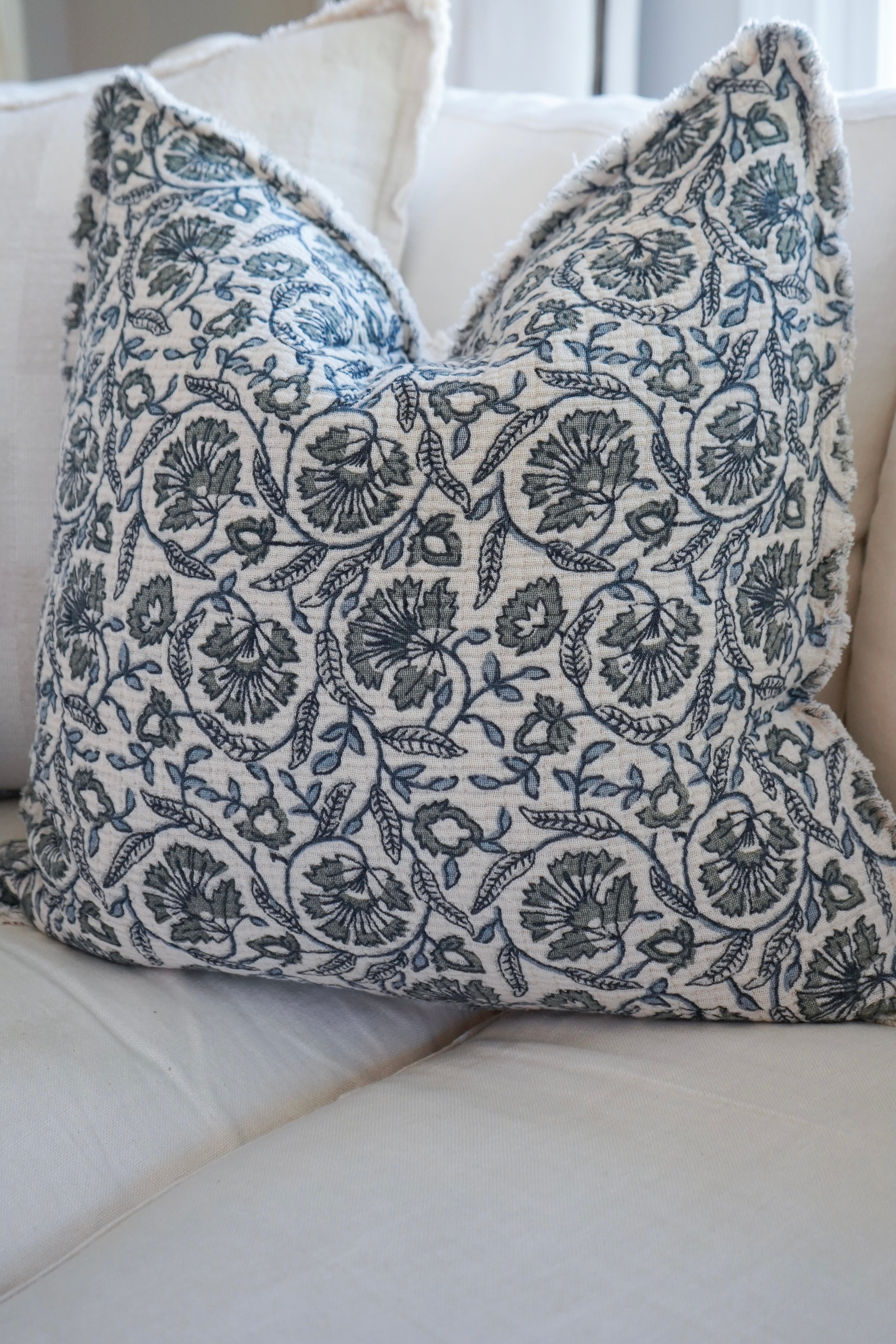 20x20 Meadowrise Pillow