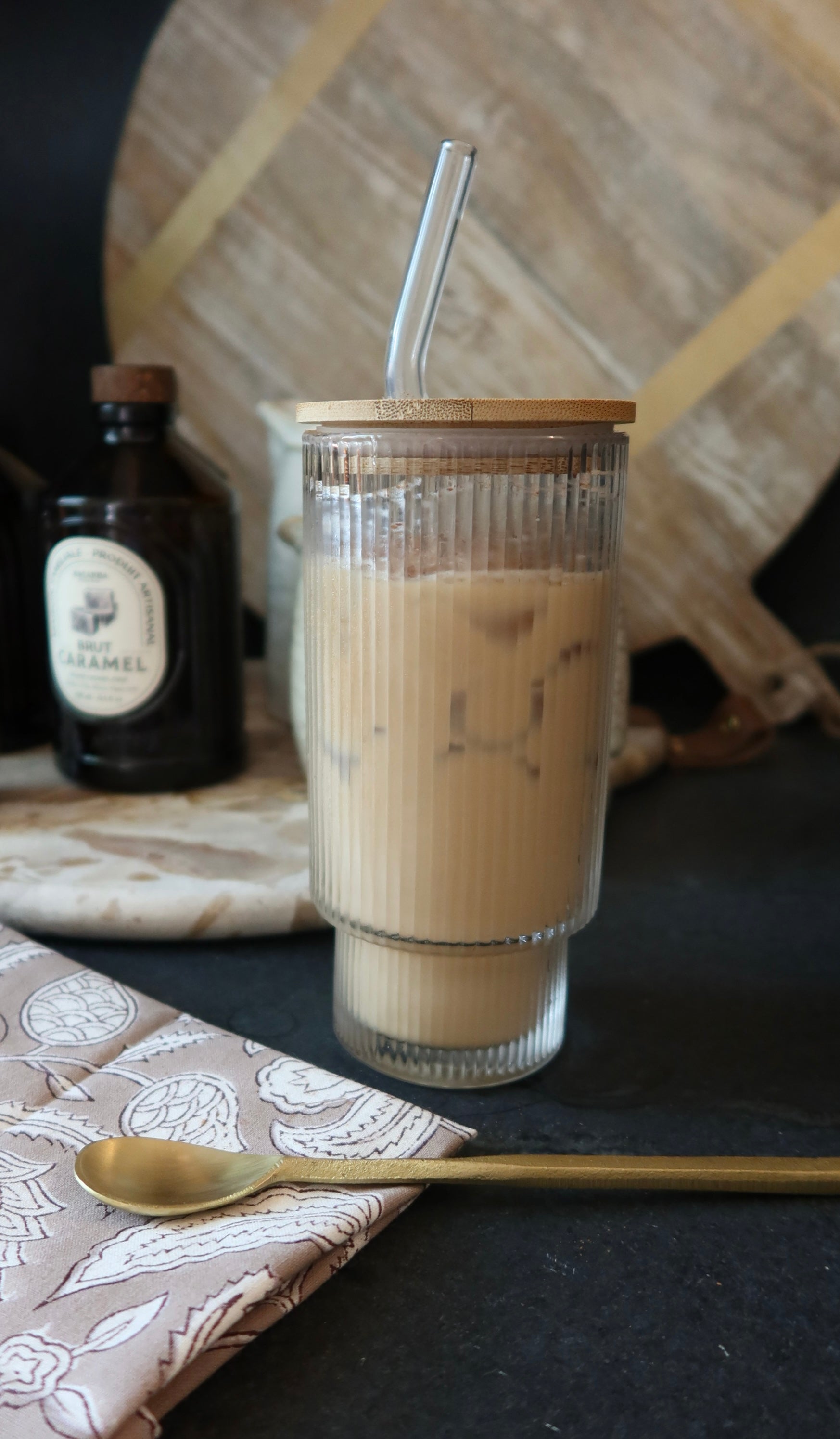 Fluted Clear Glass with Lid + Straw-16oz