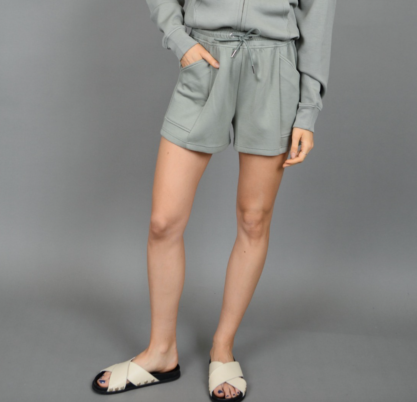 Senza Shorts-Sage