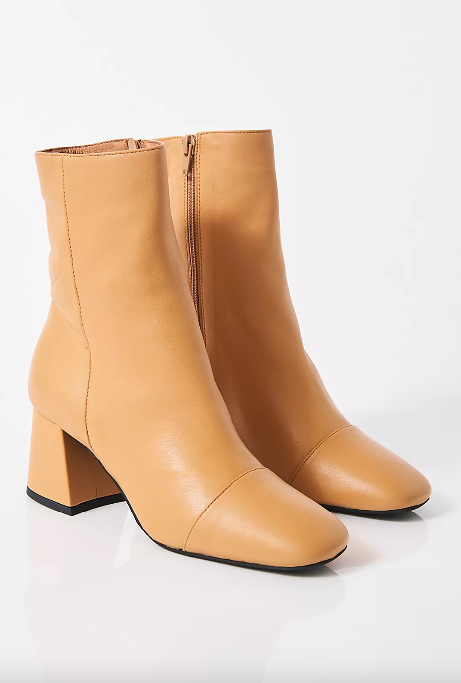 Wisteria Boot-Camel