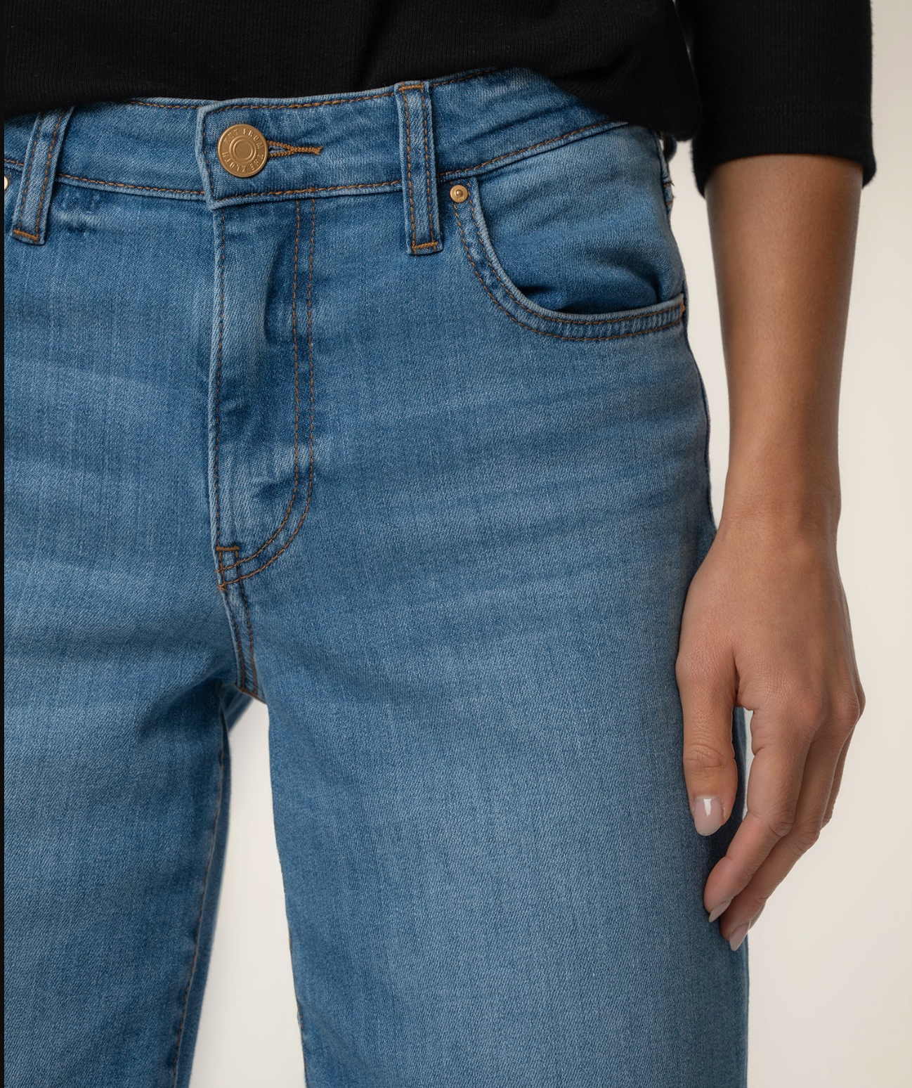 Charlotte Wide Leg-Soaring Medium Wash