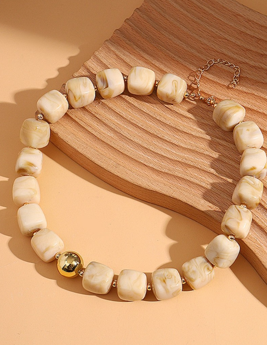 Resin Bead Necklace (3 Colors)