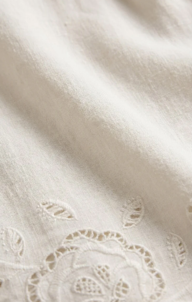 Daya Top-White