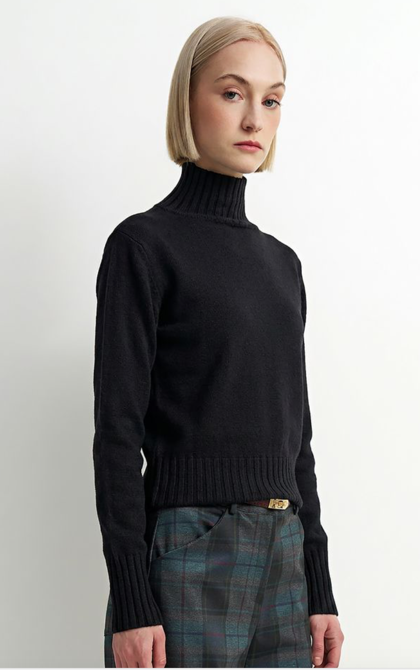 Ribbed Crewneck Sweater-Black