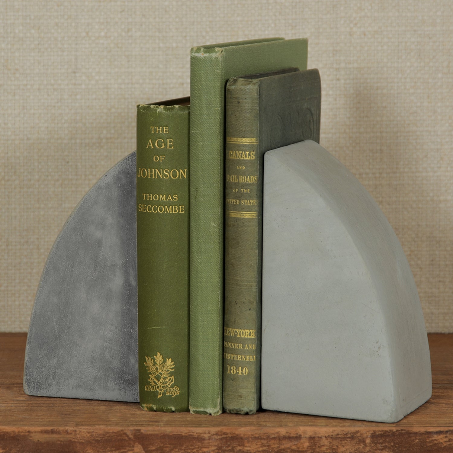 Cement Arch Bookends- 6.25x3.25x6"