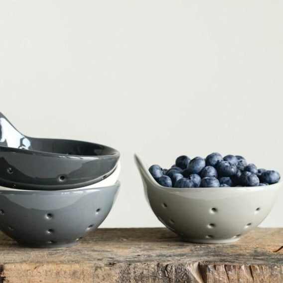 Round Stoneware Berry Bowl (4 Colors)